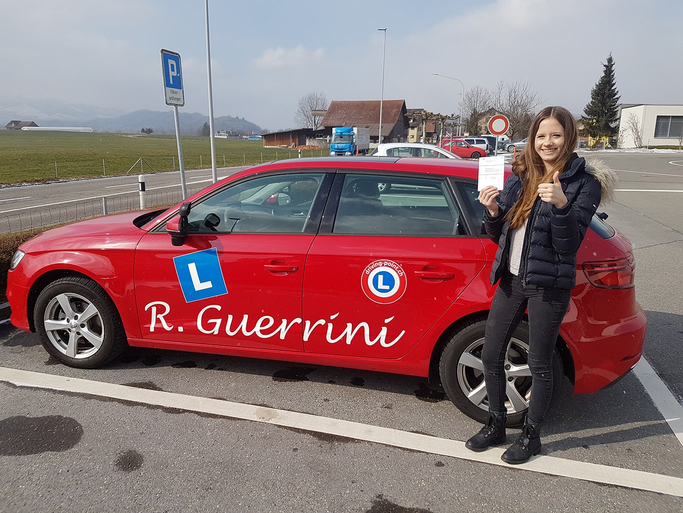 Führerschein Praktische- & Theorieprüfung in Wagen - Driving Point