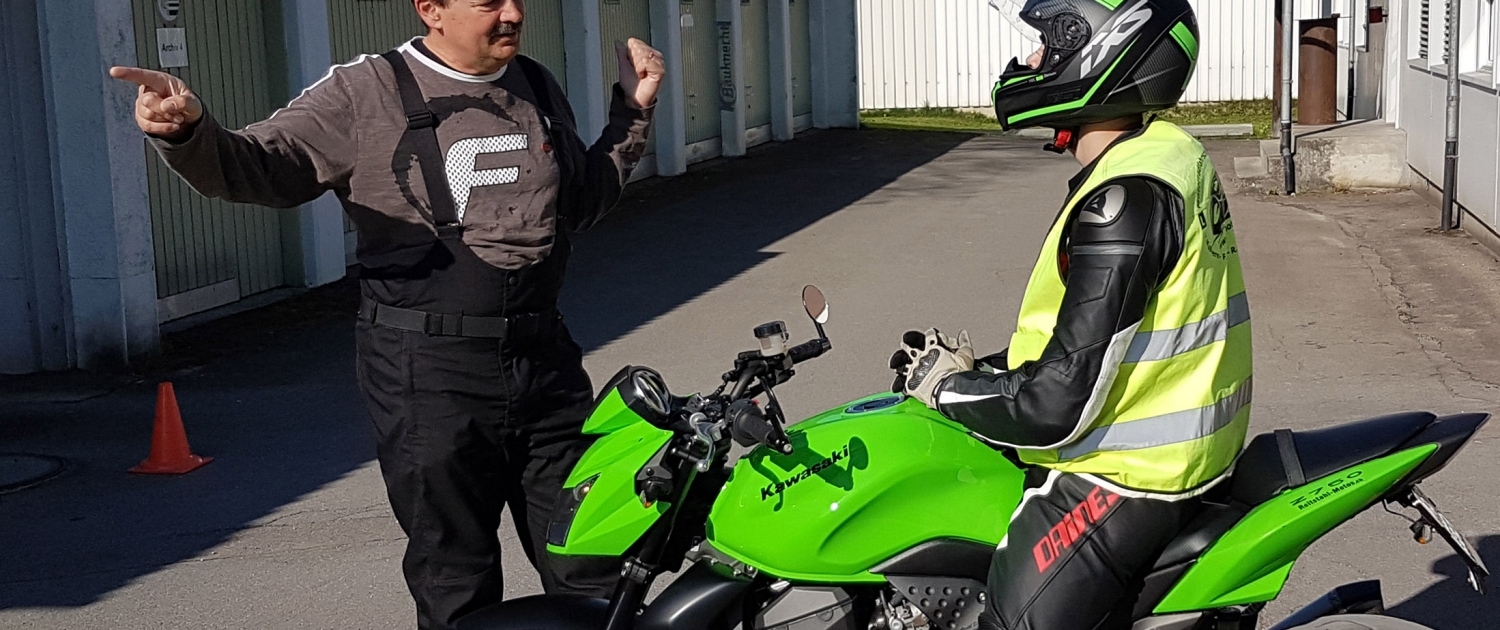 Motorradführerschein in Eschenbach mit der Fahrschule Driving Point